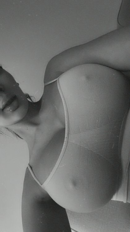 emilynotratajkowski OnlyFans picture