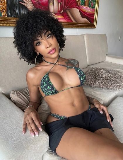 bryannarose OnlyFans picture