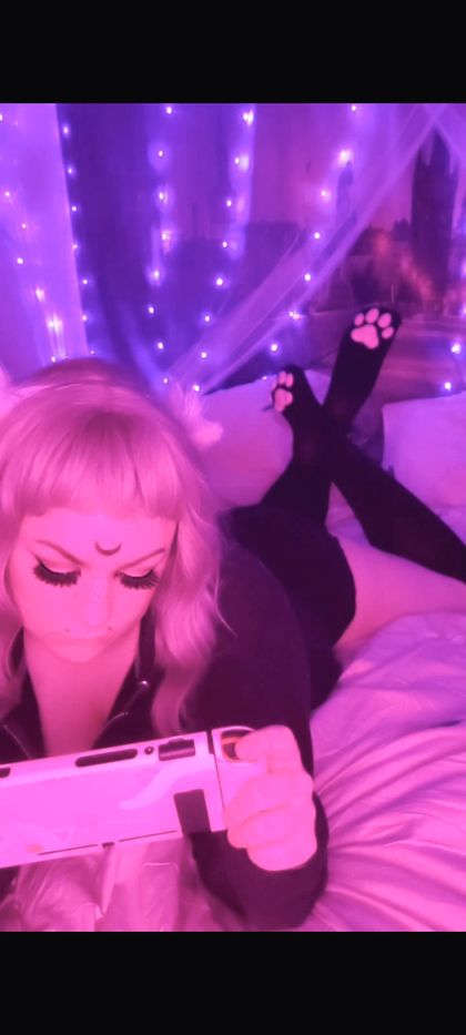 littlelavenderwitch OnlyFans picture