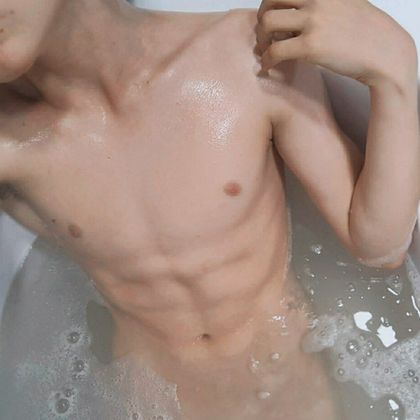 sllliips OnlyFans picture
