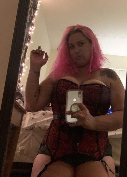 curvynerd3344 OnlyFans picture