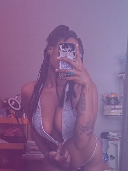 sageharllow OnlyFans picture