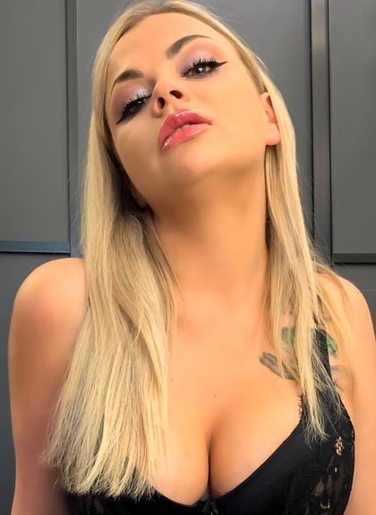 elza_free OnlyFans picture