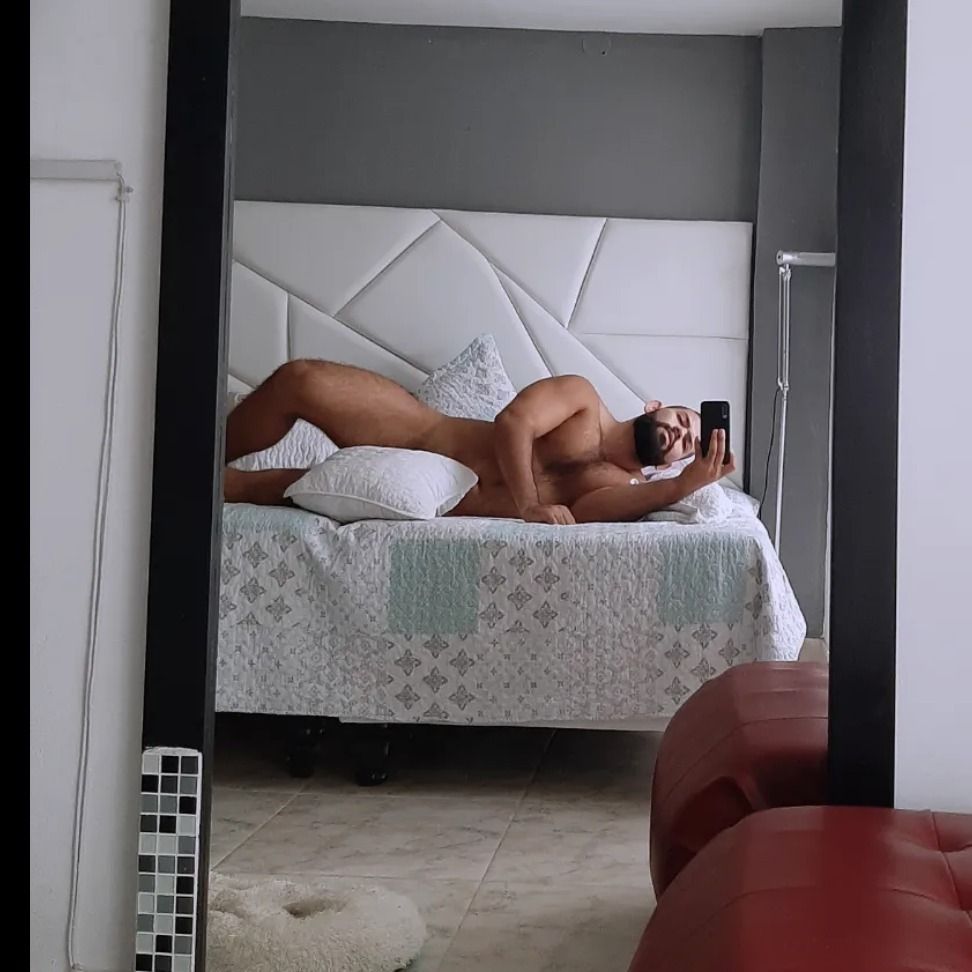 aleexrojo95 OnlyFans profile picture