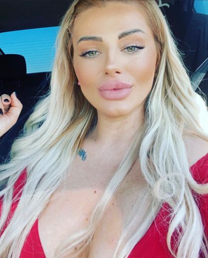 deepthroatquen OnlyFans picture