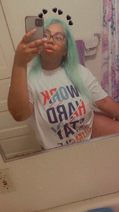 keepingupwithniaa OnlyFans picture