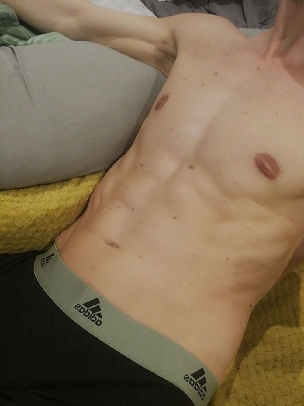 xlaries OnlyFans profile picture
