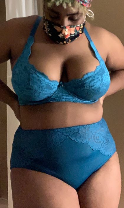 pomegranate_vibes OnlyFans picture