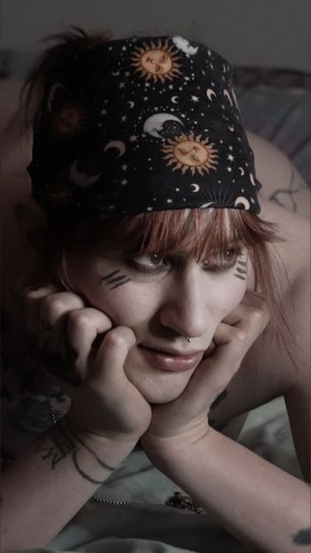 Evelyn Poe (She/They)