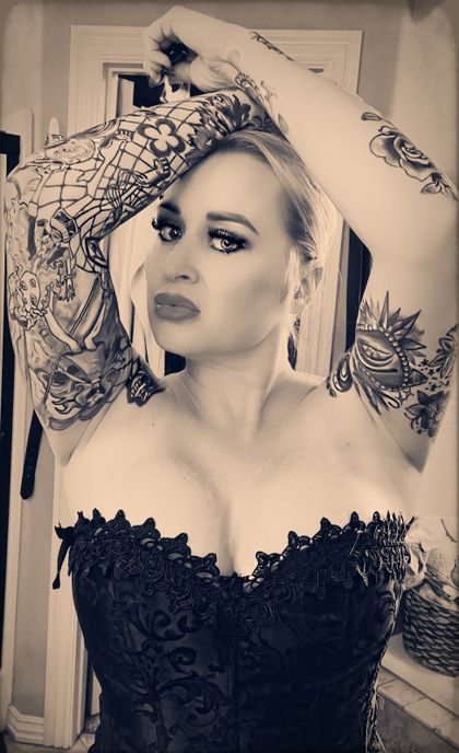 tattooedblondegilf44 OnlyFans picture