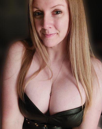 mrsrobinson225 OnlyFans picture