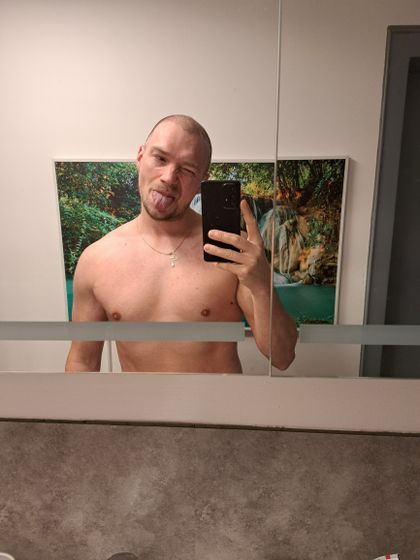 u207999189 OnlyFans picture