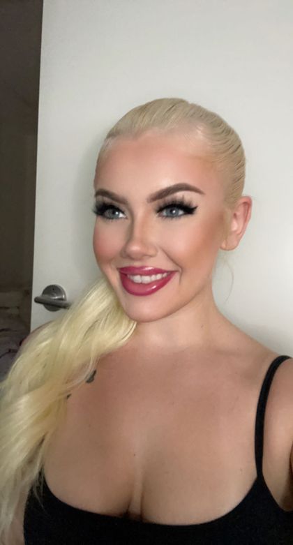 pawgzoey OnlyFans picture