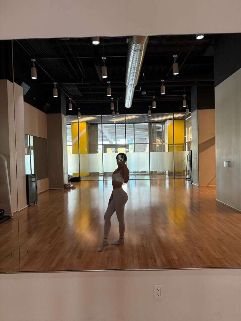 astralovee OnlyFans profile picture