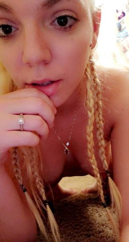 tori_raine23 OnlyFans picture