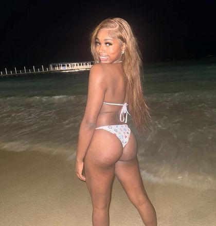 royaltyamoura OnlyFans picture