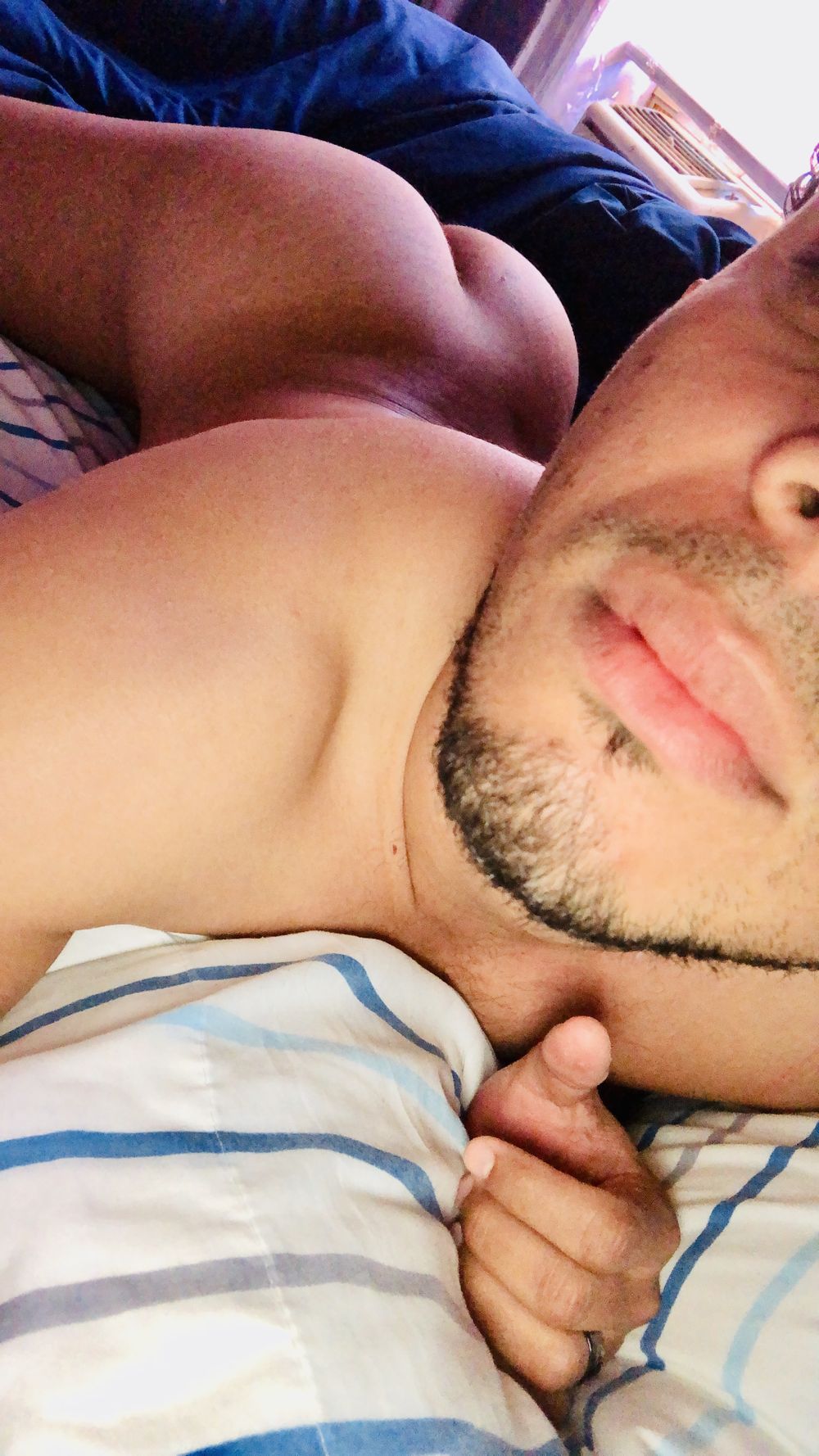 kissandtell80 OnlyFans profile picture