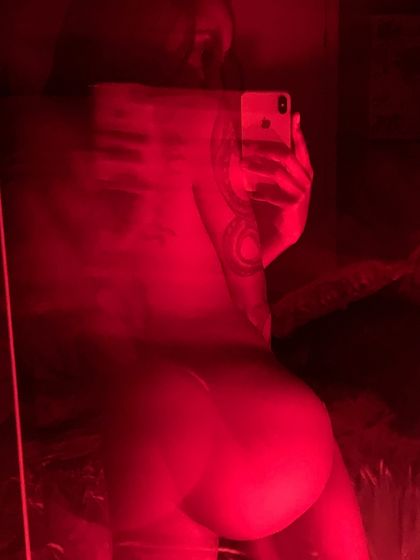 happygolucki OnlyFans picture