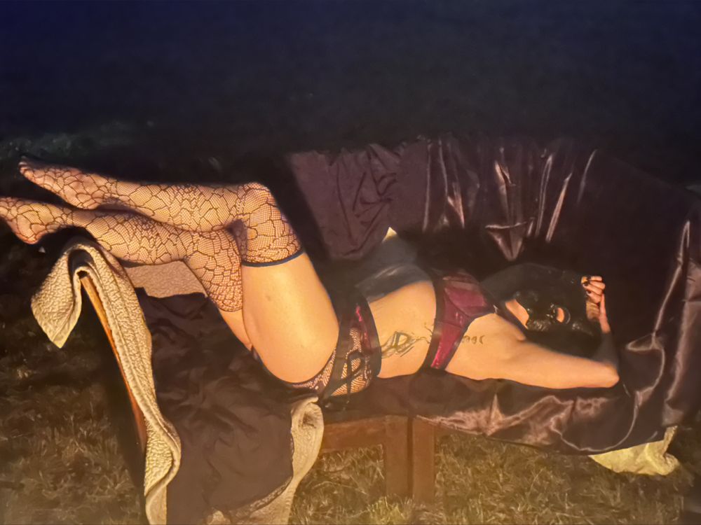 hotnerdyalittleflirty OnlyFans profile picture
