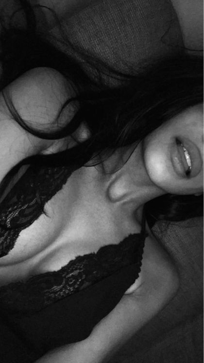 prettyandpetite_1 OnlyFans picture