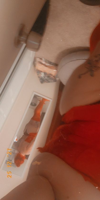 ladyredthick OnlyFans picture