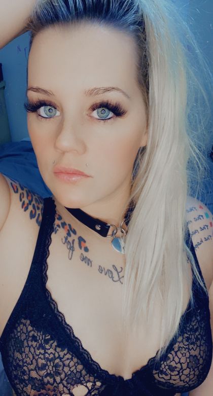 amber_lynn2081 OnlyFans picture