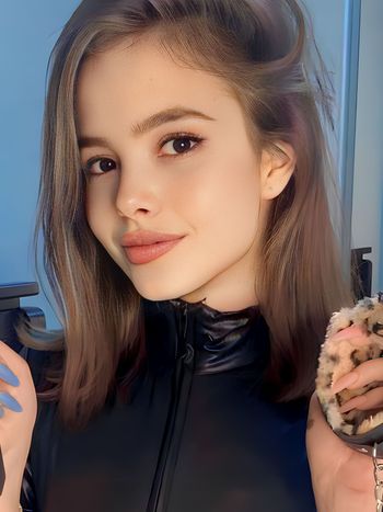 babyy_emma OnlyFans - Free Trial - Photos - Socials FansMetrics