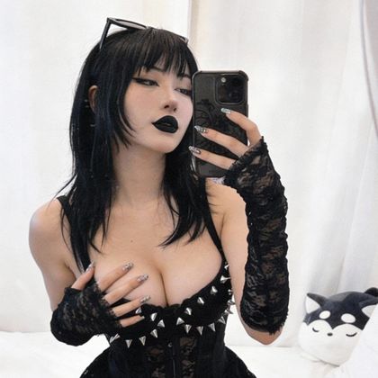 lotusiswild OnlyFans picture