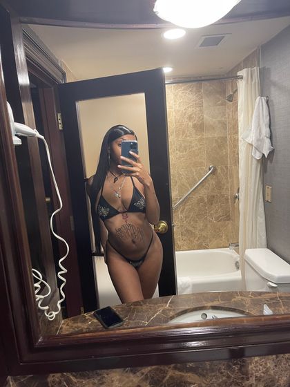 dominicanbarbiie OnlyFans picture