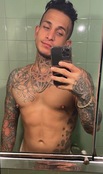 Bastian_bonaxe