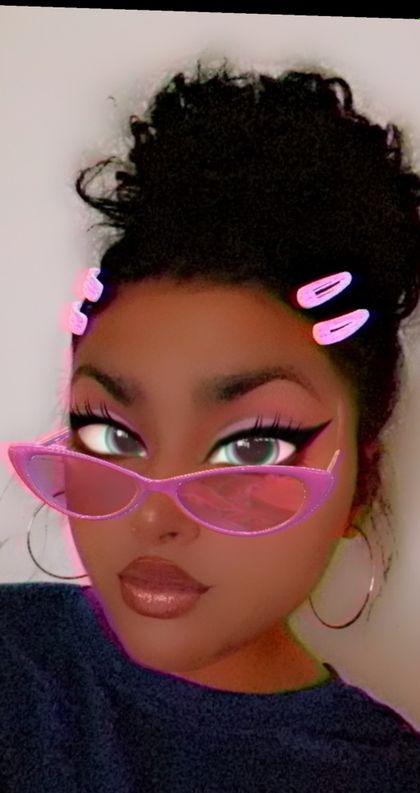 luxurious_f_e_et OnlyFans picture