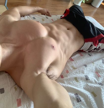 zacvvv OnlyFans picture