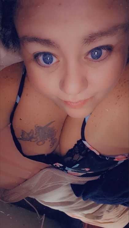 pineapplebluez OnlyFans picture