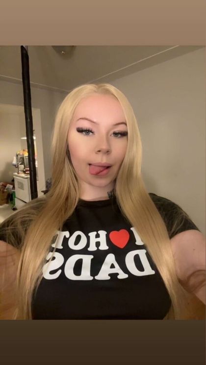 luuuvcoco OnlyFans picture