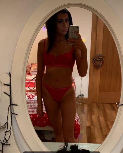 charlottepickering14 OnlyFans picture