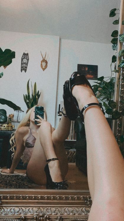 footytwoshoesx OnlyFans picture