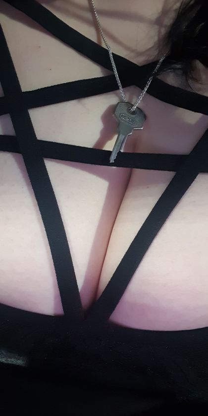 justakeyholder OnlyFans picture