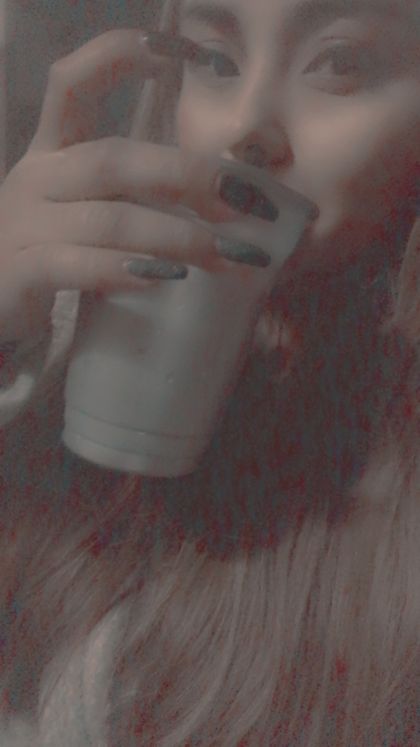ela.19.22 OnlyFans picture