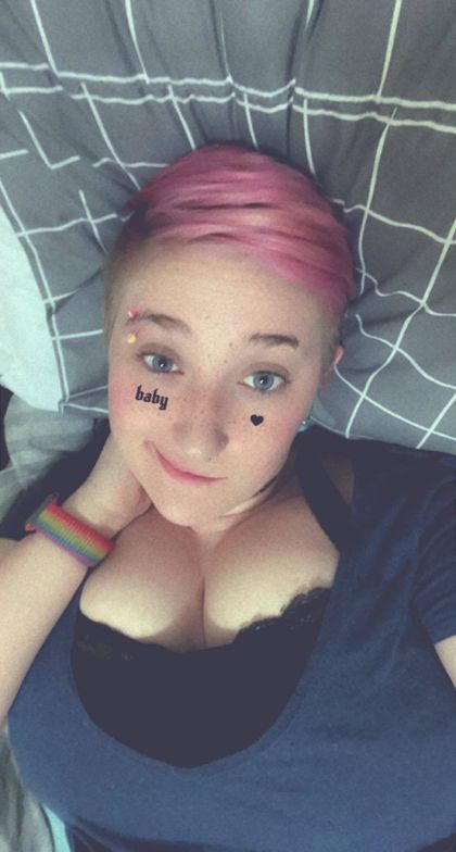 piercedlittlebrat OnlyFans picture