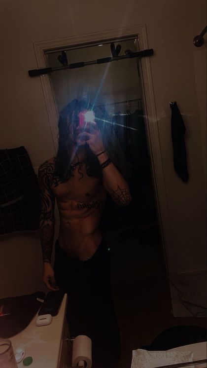 rozaeix OnlyFans picture