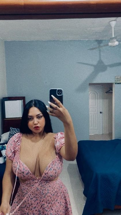 amara_w222 OnlyFans picture