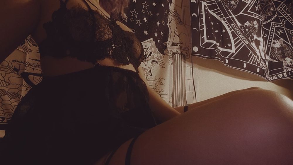 ellybella OnlyFans profile picture