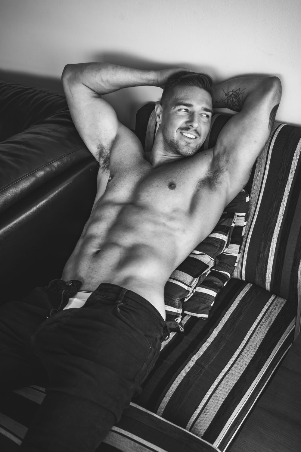 jeffrey.exposed OnlyFans profile picture