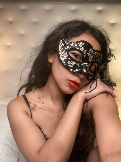findomlyra OnlyFans picture