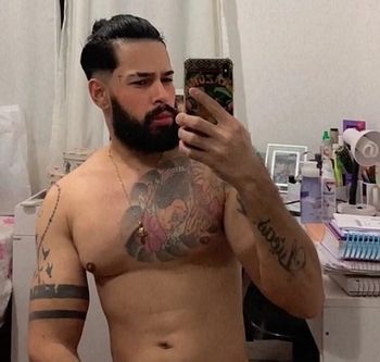 Lucas sexy