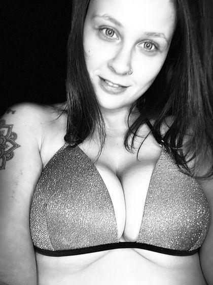 bustyshanrose OnlyFans picture