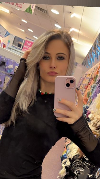 nayloves2play OnlyFans picture