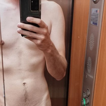 julianchallenge OnlyFans picture