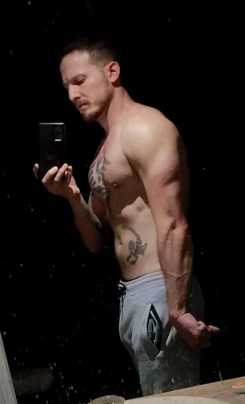 t-o-u OnlyFans profile picture