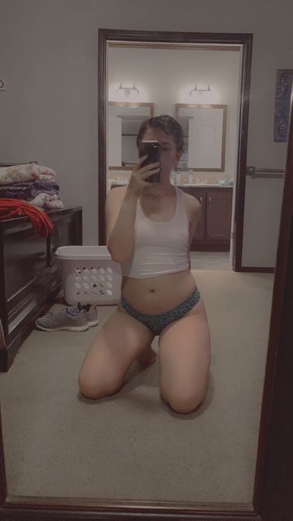 tinygrlshay OnlyFans picture